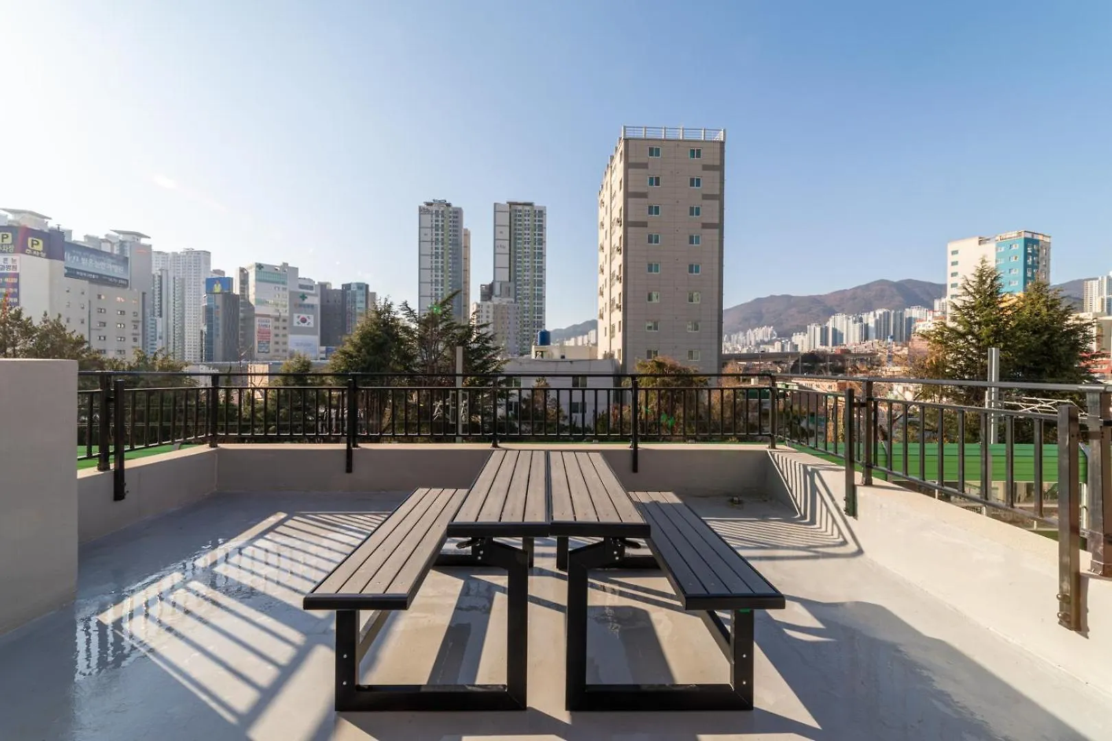 Apartment 4 Rooms And 3 Bathrooms Busan